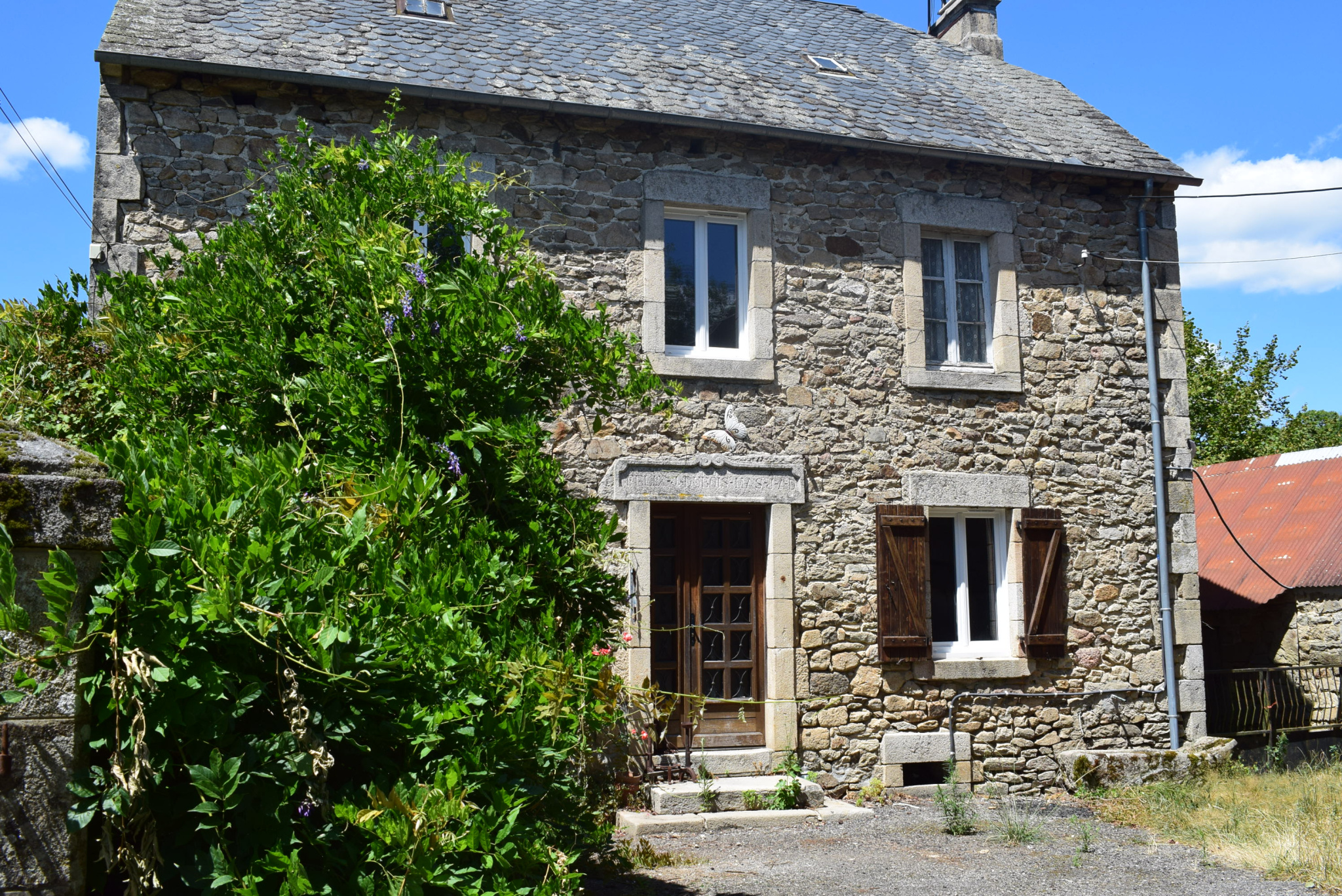 MAISON DES ANNÉES 1900 AVEC GRANGE ET PORCHERIE