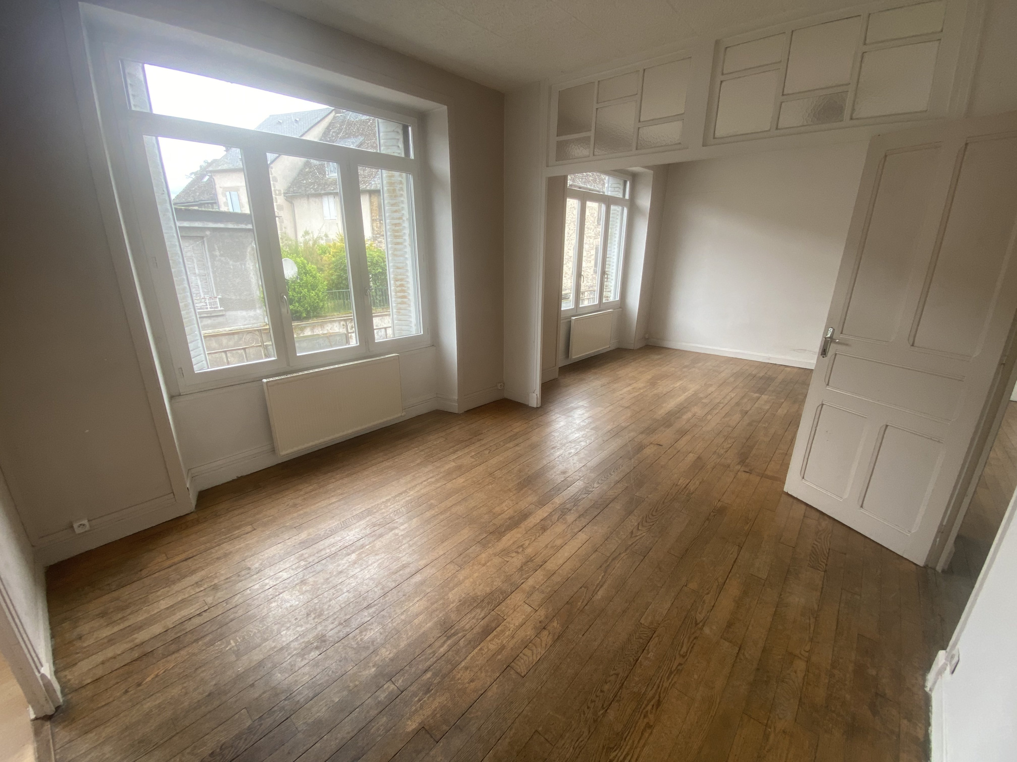 IMMEUBLE DE RAPPORT AVEC LOCAL COMMERCIAL ET 2 APPARTEMENTS — photo 4